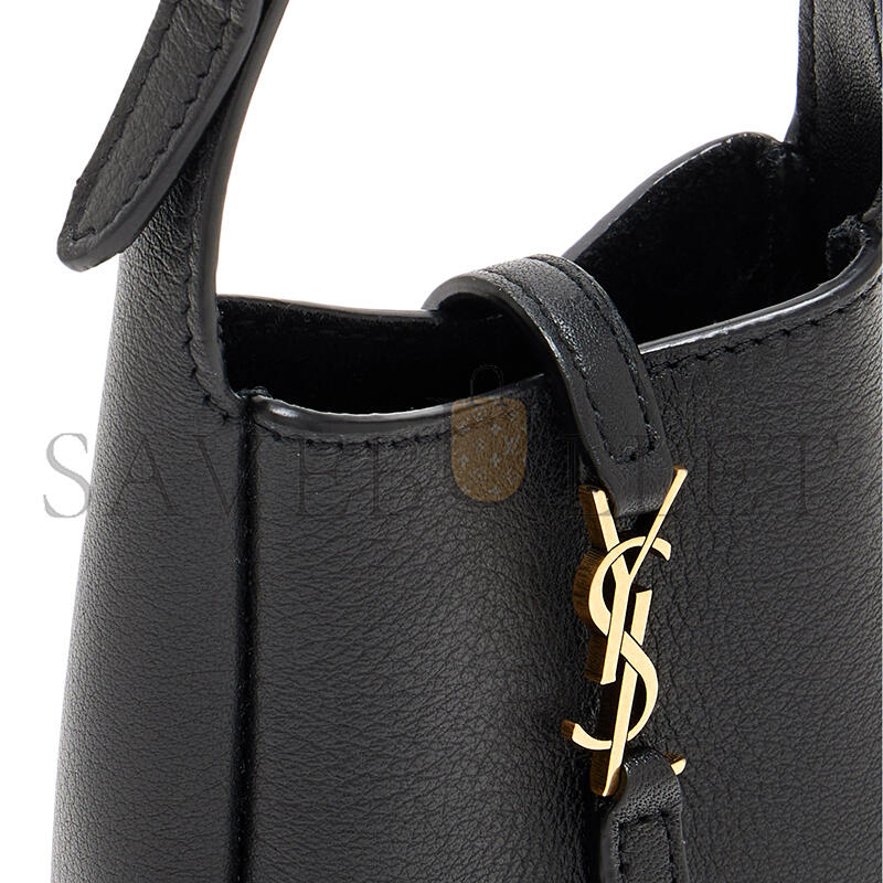 YSL LE 5 À 7 SUPPLE MICRO BAG 823960AAAUQ1000 (9*8*5cm)